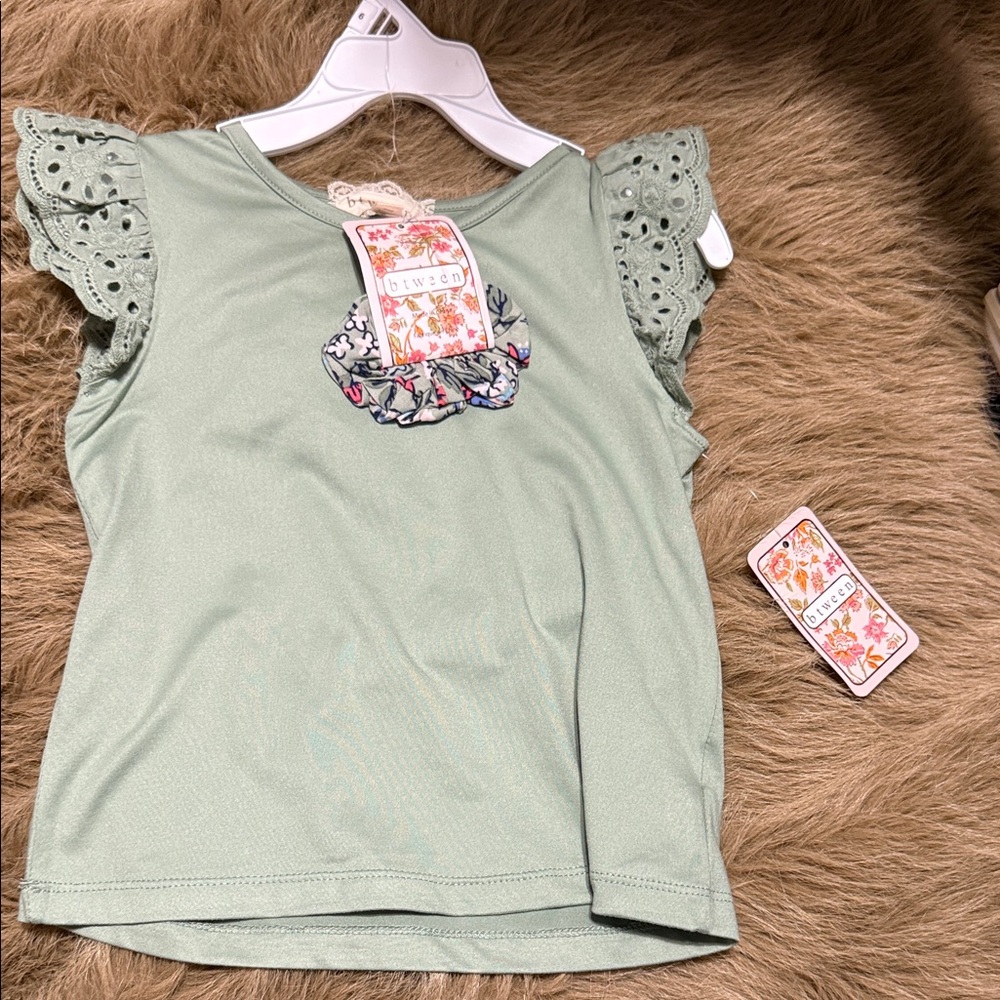 btween Green Eyelet Sleeve Kids Top